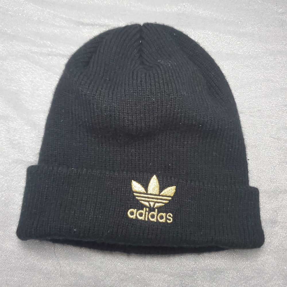 Adidas Black Beanie Hat OSFW Gold Logo Acrylic Warm‎ Winter Knit
